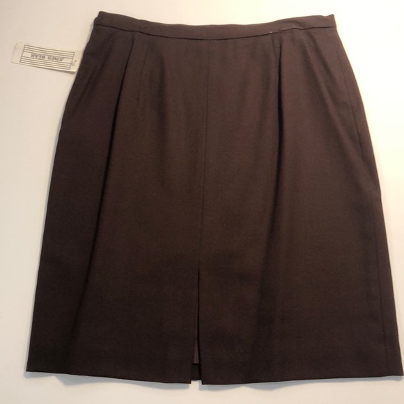 NWT Chocolate brown skirt. Size 12 - Picture 5 of 10
